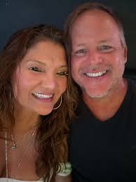 What are the best beaches and hotels in Punta Cana for a November vacation?