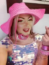 Cualquier consulta al wssp +56985075566 por música o vestuarios llegue  resien hoy así q consulten por ahí