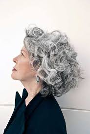 20 Short Haircuts Women Over 50 Beyaz Sac Dalgali Sac Sac