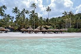 Malaysia airlines and air asia offer daily flights from klia (kuala lumpur international airport) to kuala terengganu airport. Pulau Redang Inselparadies Im Osten Malaysias Wherethejourneystarts