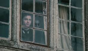 Better as a cautionary tale than an actual movie. The Woman In Black Review Movies Films Motionpictures