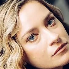 Wladimir Putins Lieblingszeitung: Journalistin Anna Zarjowa stirbt