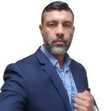 Humberto Carbajal's Instagram, Twitter & Facebook