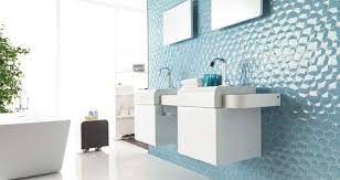 Wand Streichen In Farbpalette Der Wandfarbe Blau Blaue Badezimmerfliesen Badezimmer Fliesen Moderne Badezimmerideen
