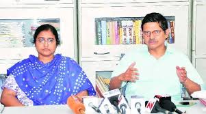 The youngest named heera (amitabh in a dual role) is treated like a servant because he is the most illiterate in the family. Meet Mr Mrs Petition Thakur India News The Indian Express