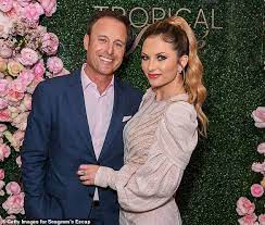 Break out the ros and call your girlfriends because bachelor mondays are back! Chris Harrison S Girlfriend Lauren Zima Speaks Out After He Announces Bachelor Break Daily Mail Online