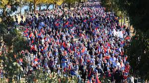 Heartbroken daughter of footy legend who was given a footy legend neale daniher was diagnosed with motor neurone disease in 2014 the former essendon captain and melbourne coach was given 27 months to live the organisation also holds a main event each year, the big freeze, on the queen's birthday. Afl 2018 Big Freeze At Mcg Neale Daniher Gets Coaches On Slide