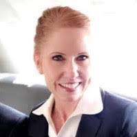 Amanda Pelletier's Instagram, Twitter & Facebook