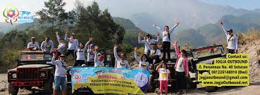 Halo sobat wisata online kali ini mimin akan memberi informasi pada sobat semua tentang daftar agen travel di pekalongan lengkap dengan informasi harga tiket, jurusan, jam pemberangkatan, alamat travel, nomor telepon travel hingga cara memesanan travel yang baik dan benar. Paket Wisata Jeep Lava Tour Merapi Jogja Inicio Facebook