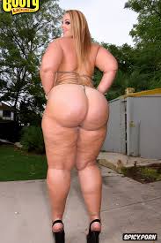 Image of thick thighs with cellulite, slim fit body, big ass, wide hips -  spicy.porn