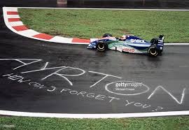 E o espanhol carlos sainz encerrou a prova na oitava posição. Rubens Barrichello Drives The Sasol Jordan Racing Jordan 194 Hart 3 5 Racing Ayrton Senna Belgian Grand Prix