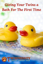 A splishin' and a splashin' The First Bath With Twins Twiniversity