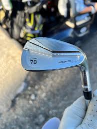 The Shootout: Sub70 659 CBTC vs Srixon ZX5ZX7 Combo Sets