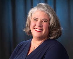 Noelle Chandler's Instagram, Twitter & Facebook