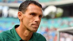 Allí dirigió clubes como el sunderland, el real betis o el girondins de burdeos. Quien Es Gustavo Poyet Conoce Al Nuevo Tecnico Que Suena En La Uc Duplos