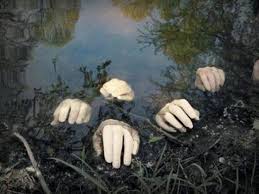 Fast and free shipping on many items you love on ebay. 12 Last Minute Super Scary Diy Outdoor Halloween Decorations Halloween Diy Outdoor Scary Halloween Decorations Outdoor Halloween