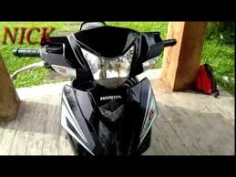 Meski bisa bikin penampilan kendaraaan jadi mewah, tapi penggunaan lampu led atau hid tak sesuai dengan standar bisa mengganggu penglihatan terutama saat hujan turun. 3 Tutorial Diy Memasang Mentol Led Sebagai Signal Honda Wave Alpha Youtube