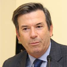 EDITORIAL. "Nuestros médicos jóvenes: un tesoro que debemos conservar", por Cristóbal  López-Cortijo