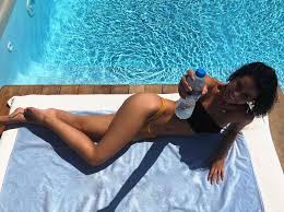 Lena Zeigt Ihren Durchtrainierten Korper Im Griechenlandurlaub