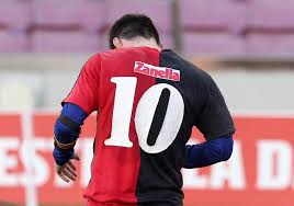 Newell's old boys—messi's original club—was it was messi's father who negotiated the contract apparently, so thiago can at least take comfort in the fact that his parents aren't exploiting him.yet. Newell S Saludo A Messi Por Su Cumpleanos Con Un Emotivo Video Diario El Ciudadano Y La Region