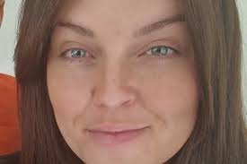 Sheffield cleaner offers to clean struggling pensioners' homes for free, to  “brighten their day”