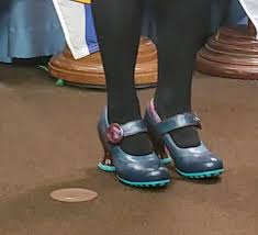 Bonnie henry is almost john fluevog himself has noticed dr. Patti Bacchus On Twitter A Top Notch Public Health Official And A Fashion Footwear Influencer Bonniehenryfans