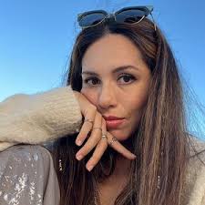 Samara Ochoa (@sam8at)