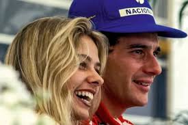 Achei parecidos': o que Adriane Galisteu falou sobre suposta filha de Senna  volta à tona após polêmicas