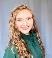 Amanda Yeagley's Instagram, Twitter & Facebook