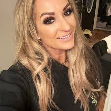 Ashley Lamore's Instagram, Twitter & Facebook