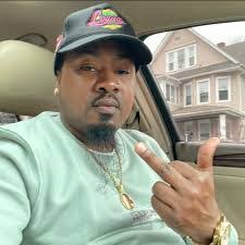 Ian Lemaster's Instagram, Twitter & Facebook