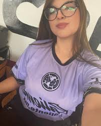 8 de Marzo juegan mis Águilas pero también es #diadelamujer 💜 un abrazo a  todas ✨ Y que chsm las chivas 😘 #fyp #parati #clubamérica #clasico #chivas