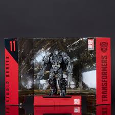 It is a world of high technology, ancient history and a battle that has spanned the entire galaxy and millions of years. Transformers Studio Series 11 Deluxe Class Movie 4 Lockdown Walmart Com Walmart Com