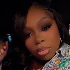 Amy Cottingham's Instagram, Twitter & Facebook