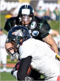 Schau dir unsere auswahl an football helmets an, um die tollsten einzigartigen oder spezialgefertigten handgemachten stücke aus unseren shops für sport zu finden. Im Visier Foto Bild Sport Ballsport American Football Bilder Auf Fotocommunity