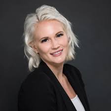 Alisha Abbott's Instagram, Twitter & Facebook