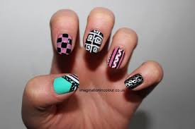 Before you start coating your nails with polish, keep in mind that you only need three strokes to cover your nail. Black And White Nail Art Google Search Nail Art Pen Nail Designs Elegant Nail Polish