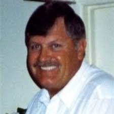 Elizabeth Turo's Instagram, Twitter & Facebook