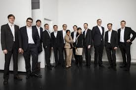 First investment bank ad ist auch bestandteil des wikifolios. Was Bedeutet Die Fibank Situation Fur Weltsparen Business Insider