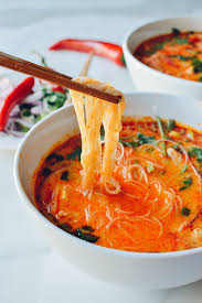 15 Minute Coconut Curry Noodle Soup Rezept Rezepte Essensrezepte Mahlzeit
