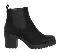 Your standard chelsea boot, updated with the tasteful tapering and functionality of our salt range. Womens Vagabond Grace Heeled Chelsea Boots Black Nubuck Boots Ebay