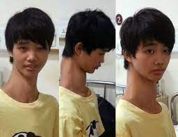 It's no trouble at all, i'm used to it, she told gwr. Fung Wengui The Chinese Boy With Longest Neck In The World