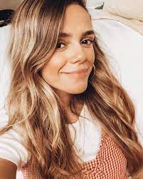✨MARIANA BONILLA ✨ on Instagram: “✨😄Mi plan es ser feliz, no perfecta😄✨”  | Long hair styles, Hair styles, Hair