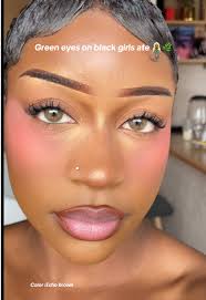 @Just4kira 🌿 Color :Echo Brown They’re are really natural for my skin tone  too😍 Go shop yours! #fyp #just4kira #just4kiracontacts #tiktokbeauty  #partenariatrémunéré