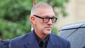 Netflix Acquires True Crime Article 'The Poet' for Feature Film Adaptation 