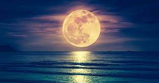 Typically the moon appears to be 7% bigger and about 15% brighter than a typical. Super Full Moon Full Lunar Eclipse In Leo 30 1 18 Sacred Female Rising