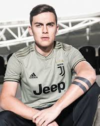 Cristiano ronaldo cr cr7 juventus de turín serie a equipación juve insignia logo logos. Camiseta Juventus 2018 19 Away Kit Serie A Cambio De Camiseta