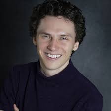 18 Under 31 Young Alumni Awards