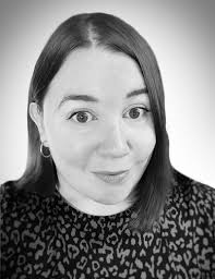 Aileen Flanagan's Instagram, Twitter & Facebook