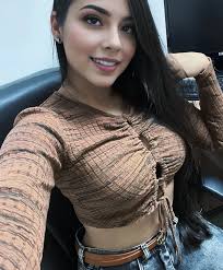 La conductora de Sálvese quien pueda sacó a la luz una prueba contundente,  que deja al descubierto que el periodista visitaba asiduamente a su amante.  https://www.pronto.com.ar/espectaculos/2025/5/17/yanina-latorre-redoblo-la-apuesta-mostro-un-video-de  ...